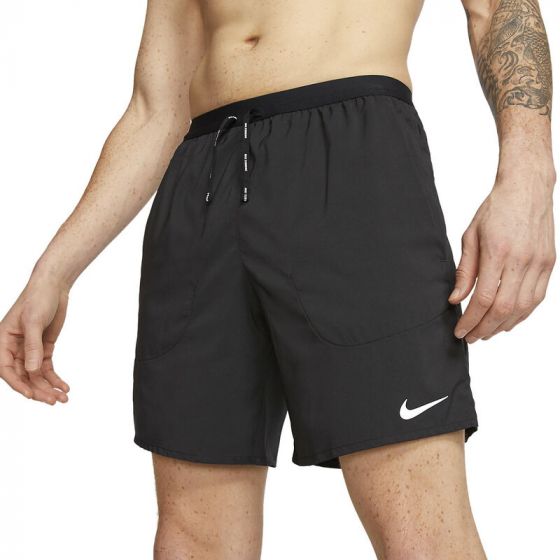 short nike con bolsillos