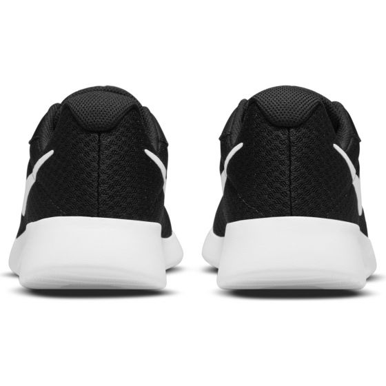 Meta Sports: NIKE TANJUN M2Z2 calzado